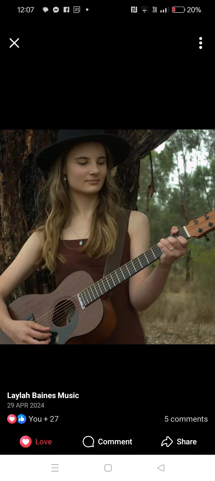 Laylah Baines, Sunday Live Music at Brady's Railway Hotel