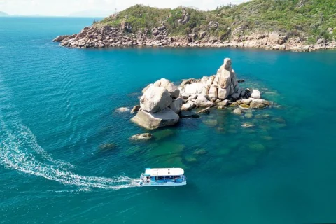 Magnetic Island Discovery Tour with Snorkeling & Paddle Boarding in Townsville