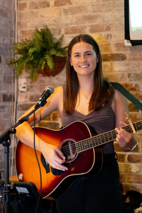 Niamh Shanagher, Friday Acoustic Muso at The Bat & Ball Hotel