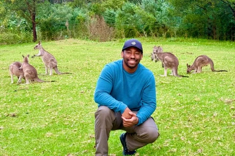 WILD Wombat and Kangaroo Day Tour, All Inclusive in Sydney