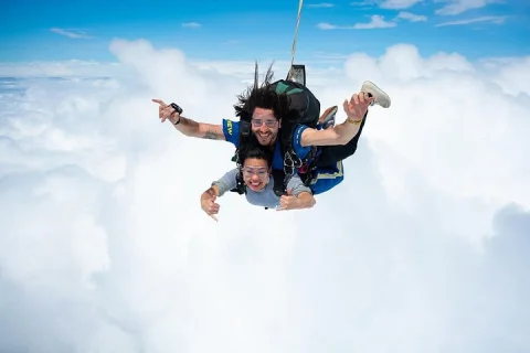 From Melbourne: Tandem Skydive over Great Ocean Road in Melbourne