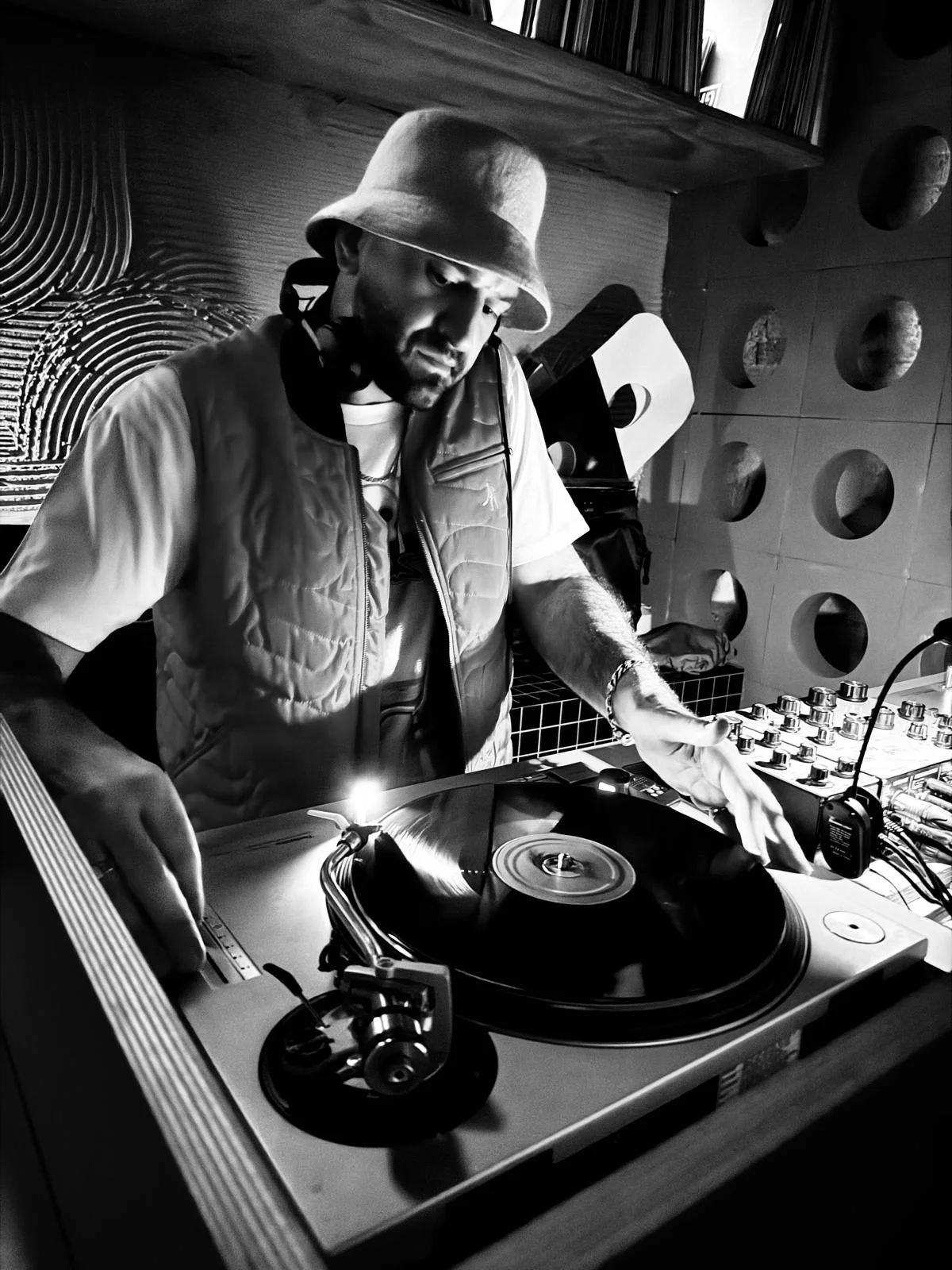 Adrian Mont (DJ), DJ at Rooftop Bar at Rooftop Bar