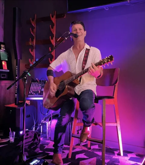 Shane Wilkinson*, Friday Knock-off Acoustic Sessions at Royal Mail Hotel