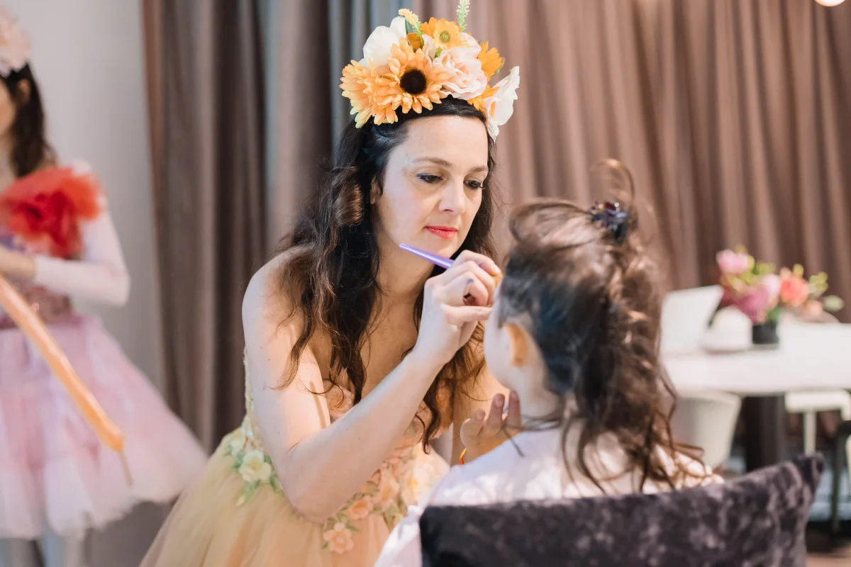 Antonella Ripani, Face Painter Halloween at Rye Hotel