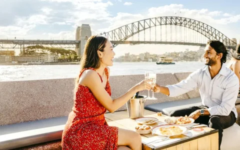 Sydney City Highlights Walking Tour in Sydney