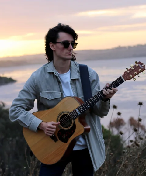 Tom Hastings, Friday Night Live Solo Acoustic! at The Palace Hotel (South Melbourne)