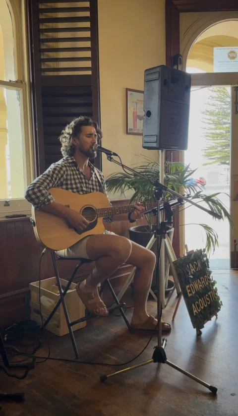 Jack Edwards (DCS), Sunday Acoustic at The Colonist
