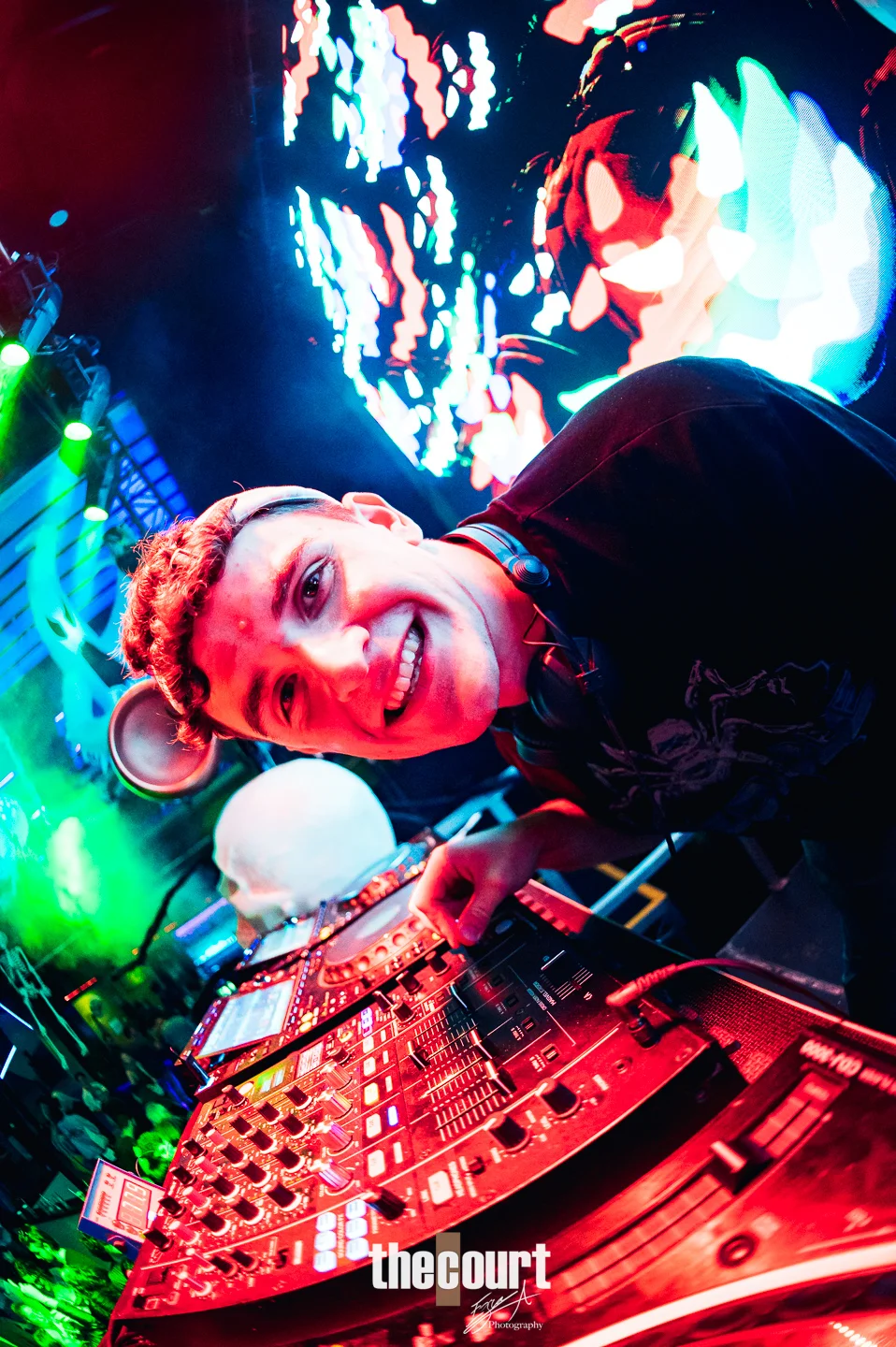 Mike de Wet, Mad Dundee, FAB FRIDAYS - Beer Garden DJ at The Court Hotel