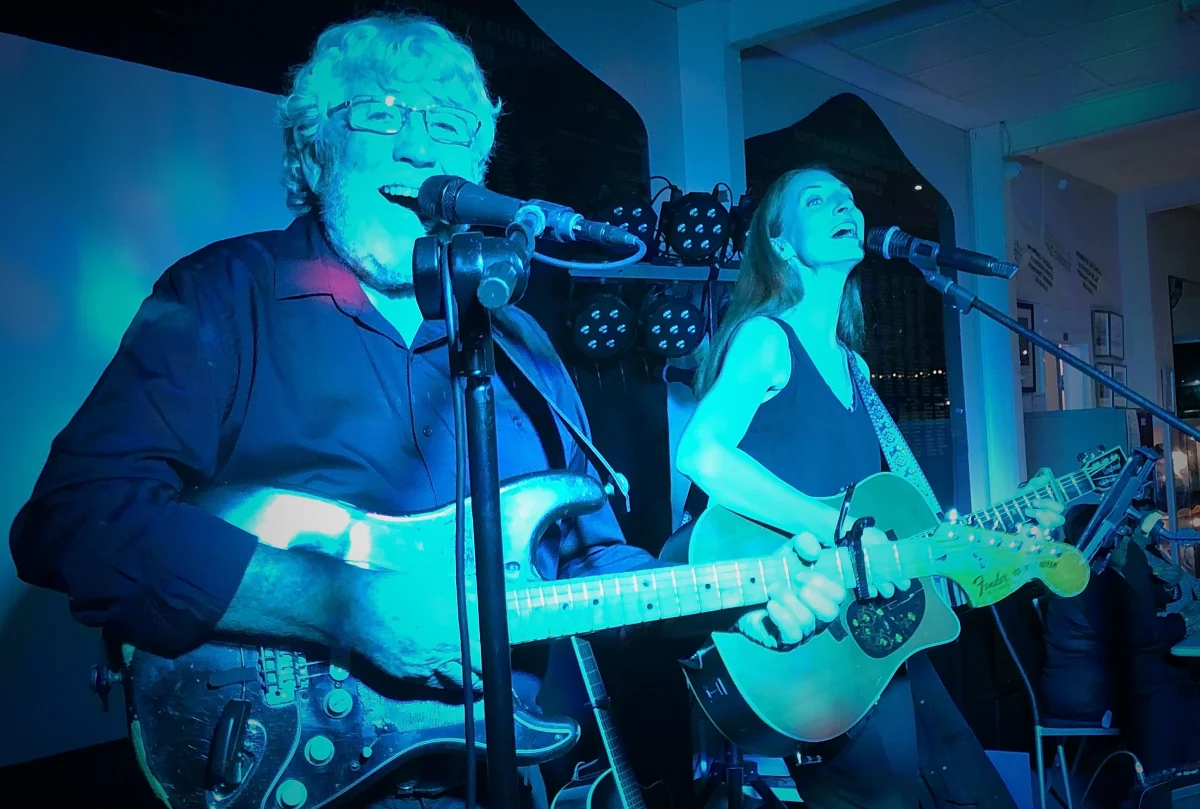 Cloud 9 Duo, Saturdays @ The Lakelands at The Lakelands