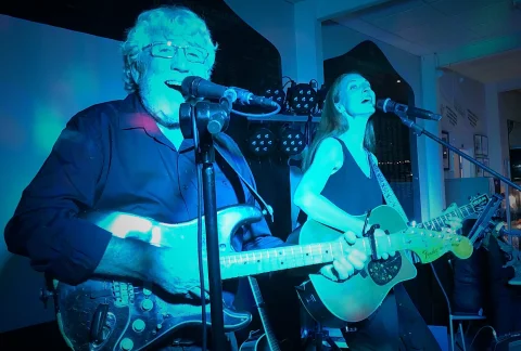 Cloud 9 Duo, Saturdays @ The Lakelands at The Lakelands