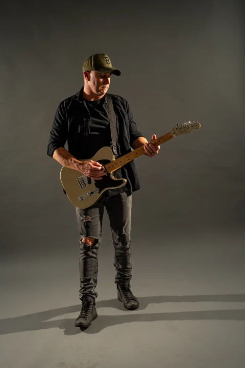 Chris Bax, Sunday Live Music $20k Giveaway at The Queens Hotel Gladstone
