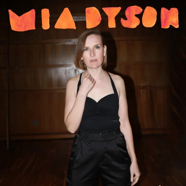 Mia Dyson at Mojos Bar