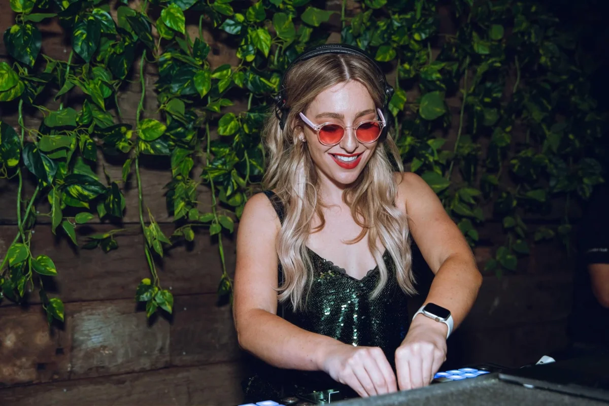 DJ JL FOX*, Sunday DJ in the Garden Bar at Babylon Brisbane