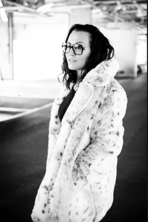 Elissa Scott-Young, Sunday Live Music at Brady's Railway Hotel