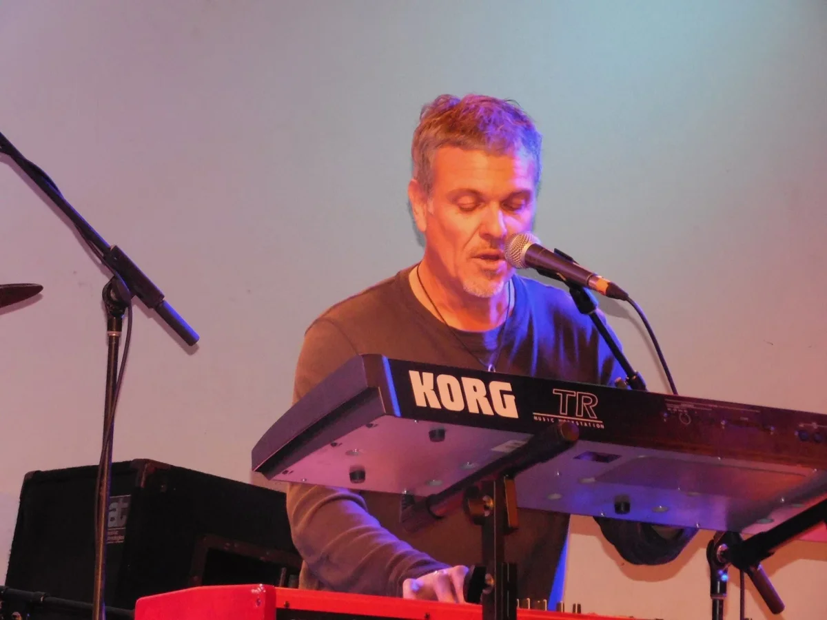 Raff B. (W), Pizza + Piano Night at Esplanade Hotel