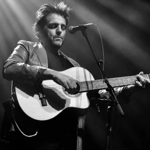 ALEX LLOYD - UP CLOSE & PERSONAL at Carolyn Theatre