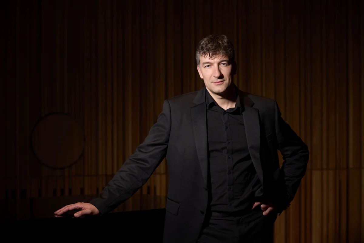 Konstantin Shamray | in Recital at Nightingale Gallery