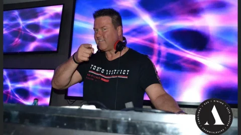 DJ Johnny Gurr, Harvey's Saturdays at Harvey's Sports Bar & Grill