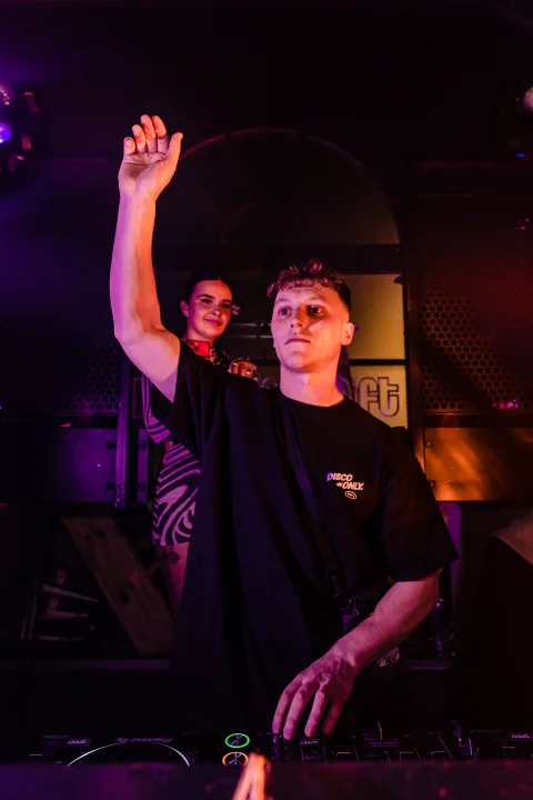 Jake Jaggard, Jake Jaggard - Retainer Weekly at HOTEL RAVESIS
