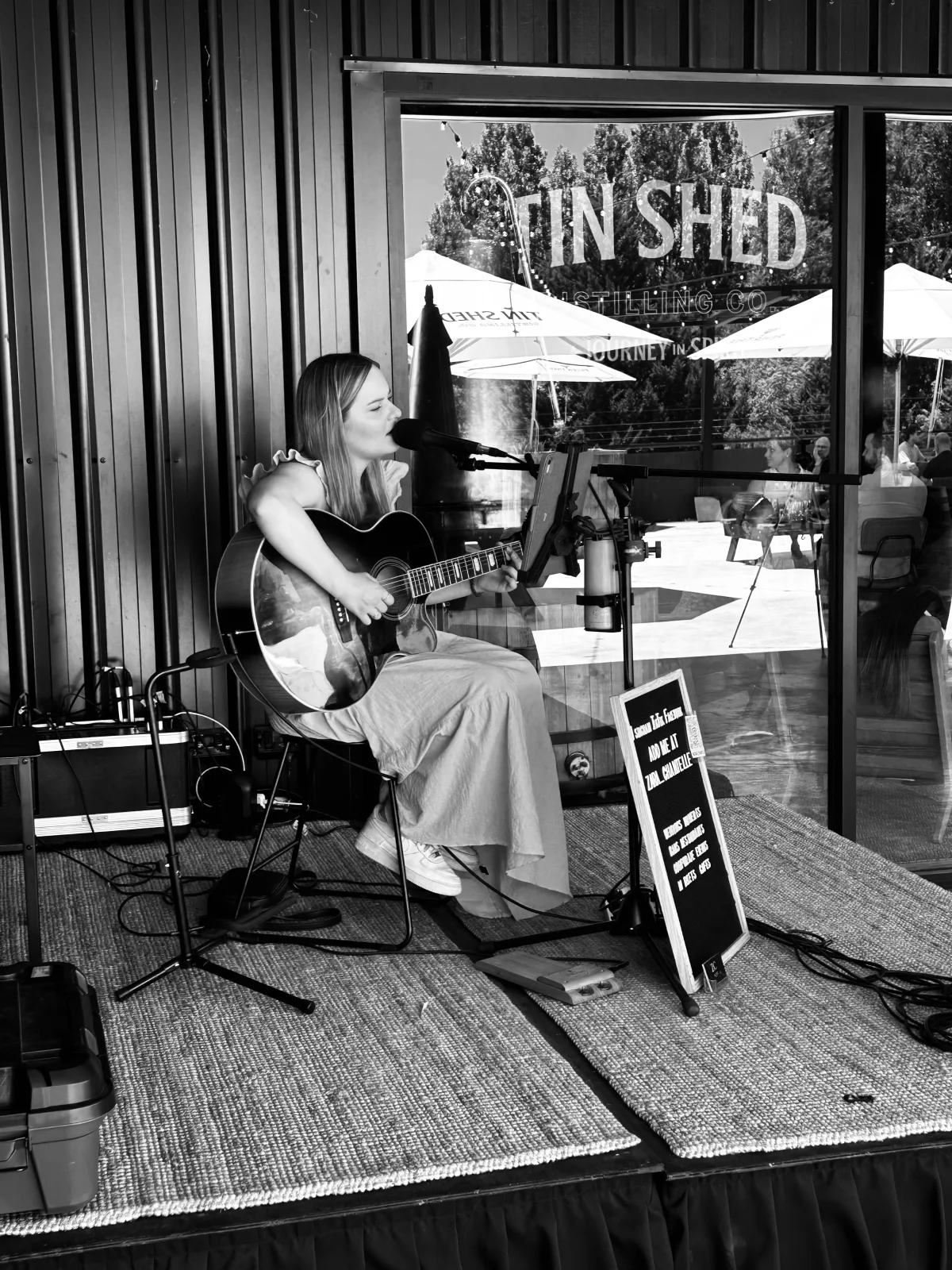 Zara Chantelle, Zara Chantelle at Norwood Hotel