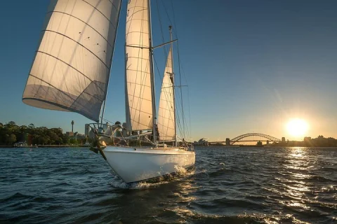 Classic Yacht Cruise Sydney Harbour in Sydney
