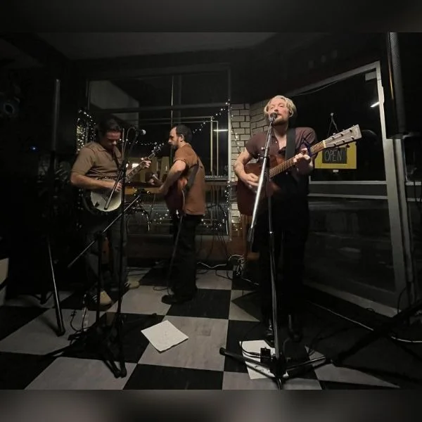 THE WULVER SONS / KIERAN WALLACE at Brunswick Artists' Bar