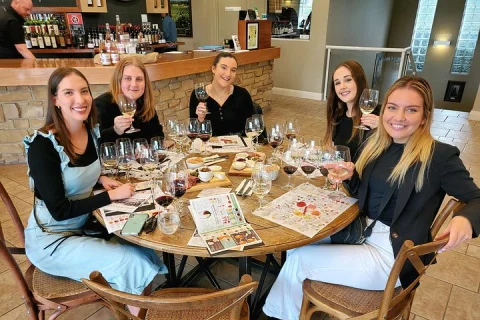 Hunter Valley Wine, Food & Vine Tour in Newcastle & Maitland