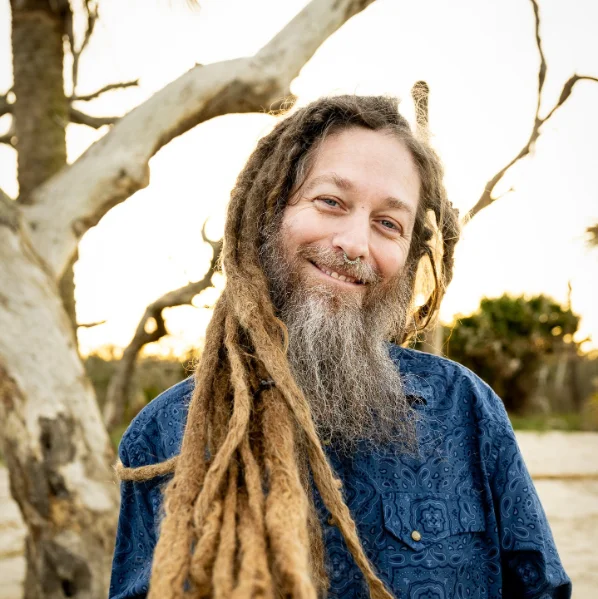 Lvl 1 - MIKE LOVE (Hawaii) solo headline show at Lazybones Lounge Restaurant & Bar, Level 1
