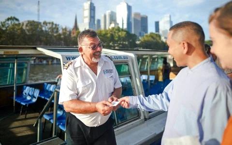 2 Hour Yarra River Sightseeing Cruise in Melbourne