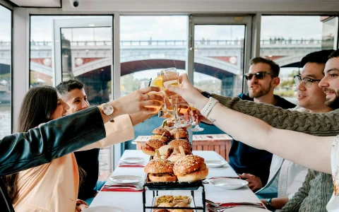 Spirit of Melbourne: Multi Course Dining Cruises with Drinks