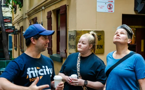Melbourne History and Donuts Walking Tour in Melbourne