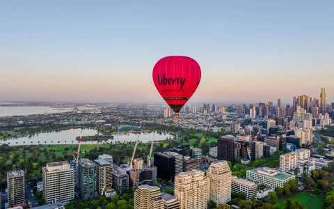 Sunrise Balloon Flight Over Melbourne in Melbourne