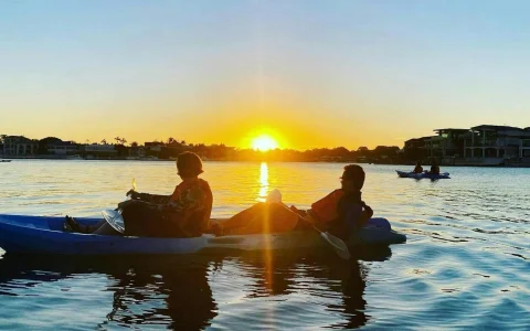 Surfers Paradise Guided Sunset Kayak Tour