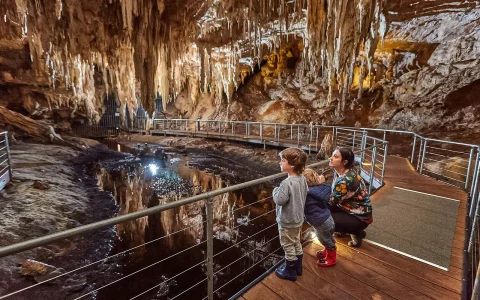 Margaret River: Mammoth Cave Self Guided Audio Tour