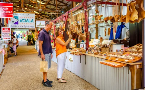 From Cairns: Scenic Train and Coach Guided Tour with Transfers
