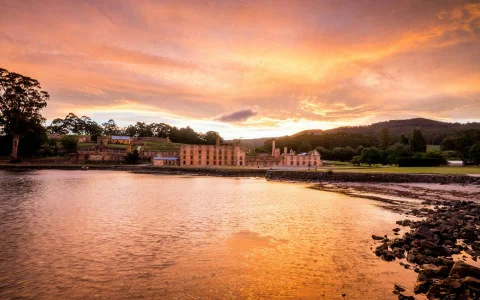 Hobart to Port Arthur Bus Service