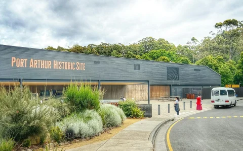From Hobart: Port Arthur & Tasman Park Guided Tour with Harbor Cruise in Hobart