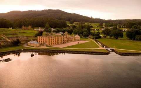 From Hobart: Bruny Island & Port Arthur Historic Site 2 Day Guided Combo Tour in Hobart