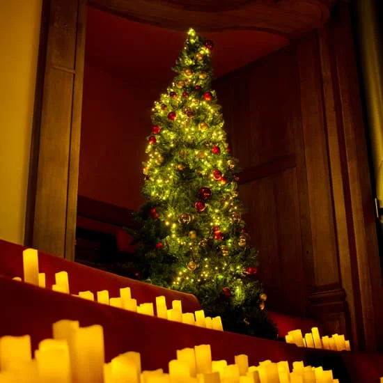 Candlelight: Christmas Classics at Perth Town Hall