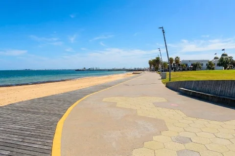 Self Guided Walking Tour in Melbourne St Kilda Penguins in Melbourne